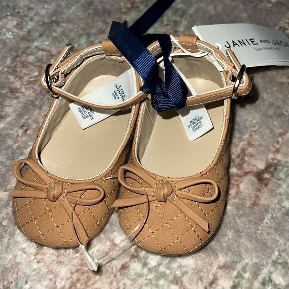 NWT JANIE & JACK BABY SHOES 3/6M - Picture 3 of 11